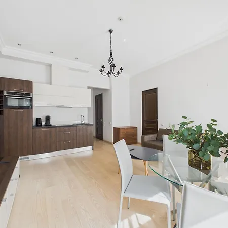1bd Centre *